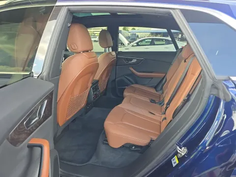 More photos of 2021 Audi Q8 55 Premium Plus at Clement Supercenter, MO
