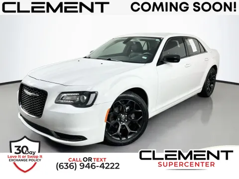 White 2019 Chrysler 300 Touring for sale in Saint Charles, MO