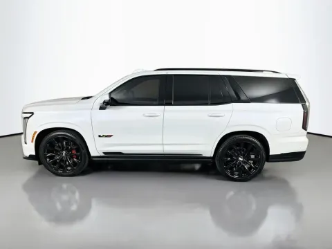 More photos of 2026 Cadillac Escalade V-Series at Clement Supercenter, MO
