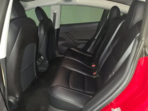 More photos of 2019 Tesla Model 3 Long Range at Clement Supercenter, MO