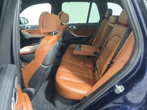 More photos of 2022 BMW X5 xDrive40i at Clement Supercenter, MO