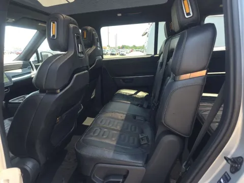 More photos of 2025 Rivian R1S Adventure Dual Motor Standard Pack at Clement Supercenter, MO