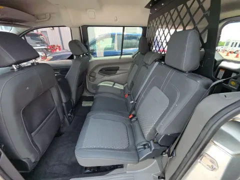 More photos of 2022 Ford Transit Connect XLT at Clement Supercenter, MO