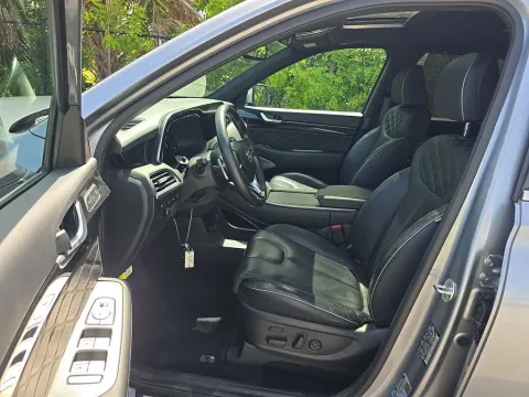 Another view of 2020 Hyundai Palisade Limited for sale in Saint Charles, MO at Clement Supercenter