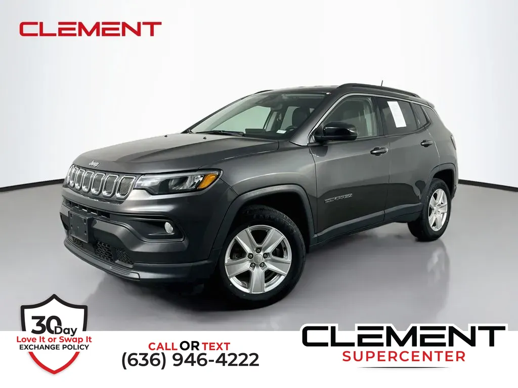 Gray 2022 Jeep Compass Latitude for sale in Saint Charles, MO