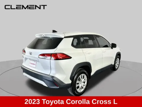 More photos of 2023 Toyota Corolla Cross L at Clement Supercenter, MO