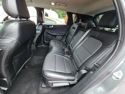 More photos of 2024 Ford Escape Hybrid Platinum at Clement Supercenter, MO