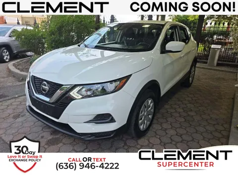 White 2020 Nissan Rogue Sport S for sale in Saint Charles, MO