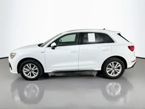 More photos of 2024 Audi Q3 Premium at Clement Supercenter, MO
