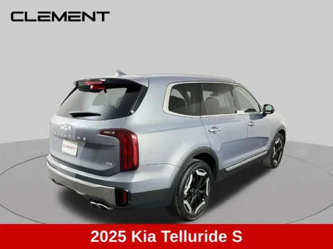 More photos of 2025 Kia Telluride S at Clement Supercenter, MO