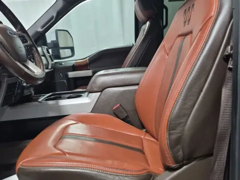 More photos of 2022 Ford F-350SD King Ranch at Clement Supercenter, MO