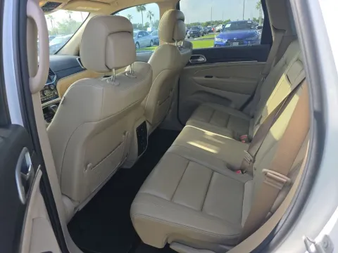 More photos of 2020 Jeep Grand Cherokee Limited at Clement Supercenter, MO