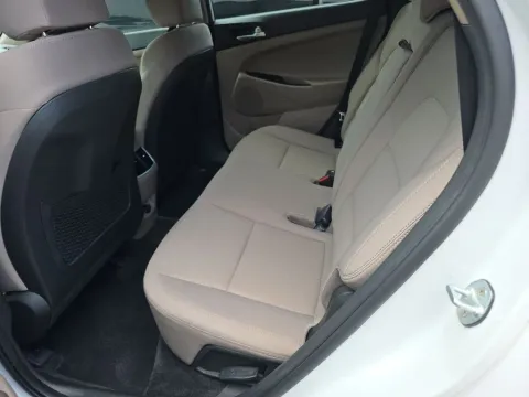 More photos of 2019 Hyundai Tucson SEL at Clement Supercenter, MO