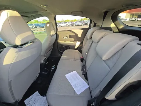 More photos of 2021 Honda HR-V EX at Clement Supercenter, MO