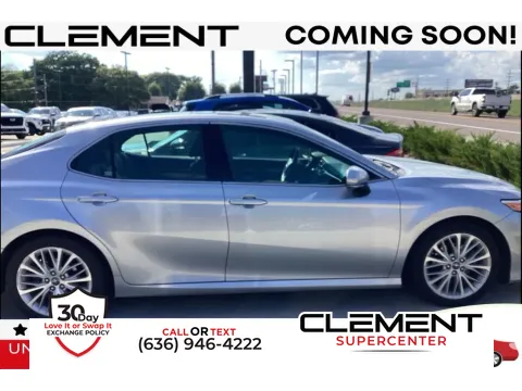 Silver 2018 Toyota Camry XLE for sale in Saint Charles, MO