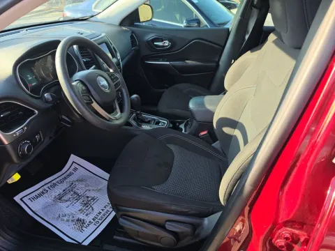 Another view of 2020 Jeep Cherokee Latitude for sale in Saint Charles, MO at Clement Supercenter
