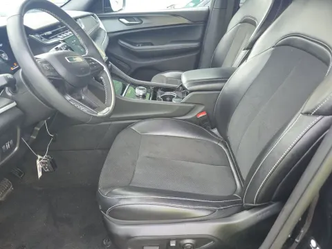 Another view of 2023 Jeep Grand Cherokee Altitude X for sale in Saint Charles, MO at Clement Supercenter