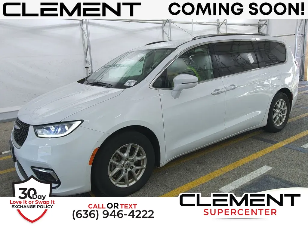 White 2021 Chrysler Pacifica Touring L for sale in Saint Charles, MO