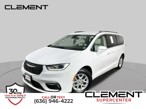 White 2021 Chrysler Pacifica Touring L for sale in Saint Charles, MO