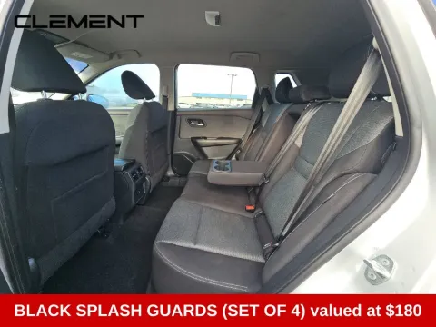 More photos of 2021 Nissan Rogue SV at Clement Supercenter, MO