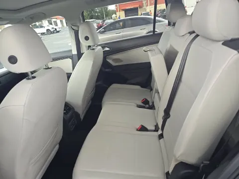 More photos of 2021 Volkswagen Tiguan 2.0T SE at Clement Supercenter, MO