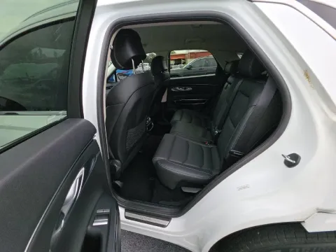 More photos of 2022 Genesis GV70 2.5T at Clement Supercenter, MO