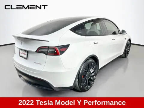 More photos of 2022 Tesla Model Y Performance at Clement Supercenter, MO