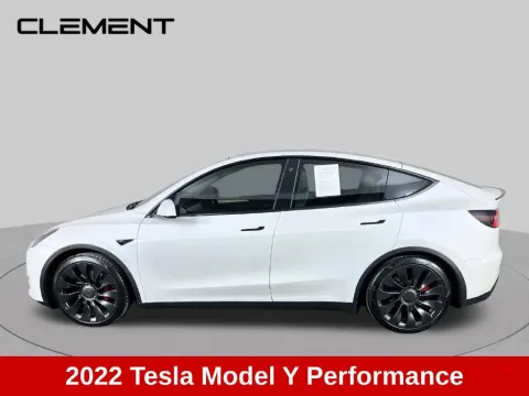 More photos of 2022 Tesla Model Y Performance at Clement Supercenter, MO
