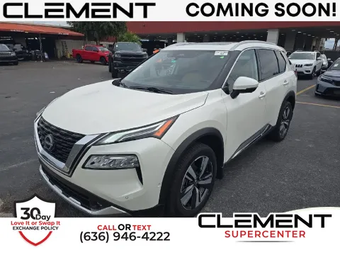 White 2022 Nissan Rogue Platinum for sale in Saint Charles, MO