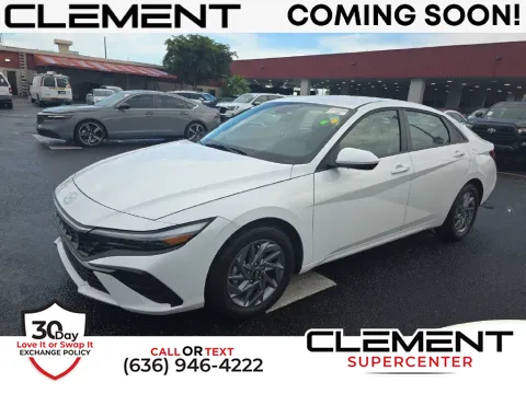 White 2025 Hyundai Elantra Hybrid Blue for sale in Saint Charles, MO