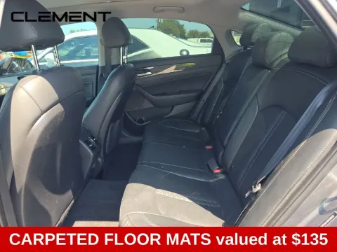 More photos of 2019 Hyundai Sonata Limited at Clement Supercenter, MO