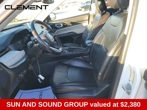 More photos of 2022 Jeep Compass Limited at Clement Supercenter, MO