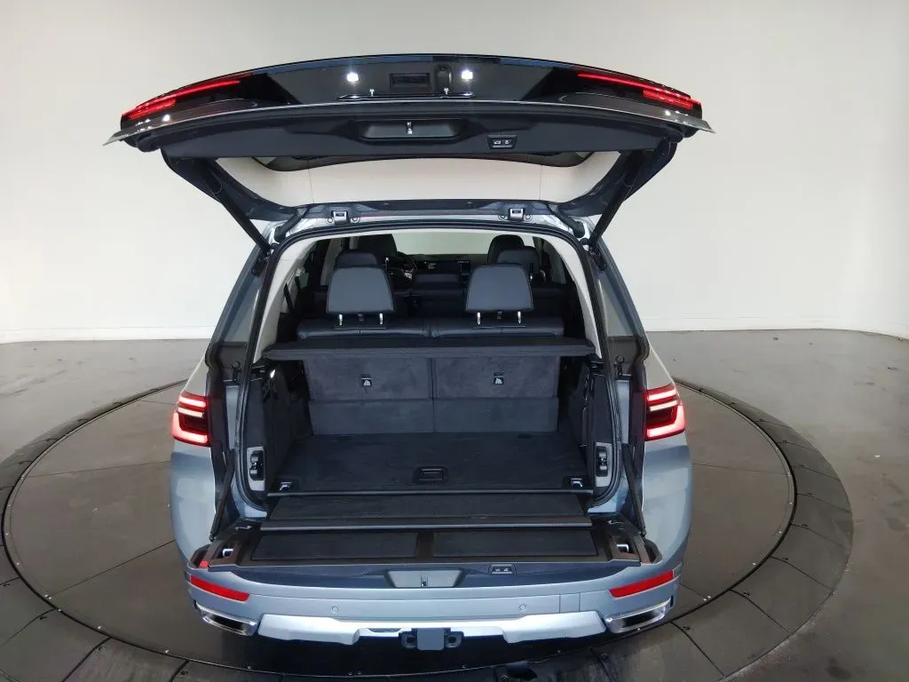 2023 BMW X7 40i - Photo 9