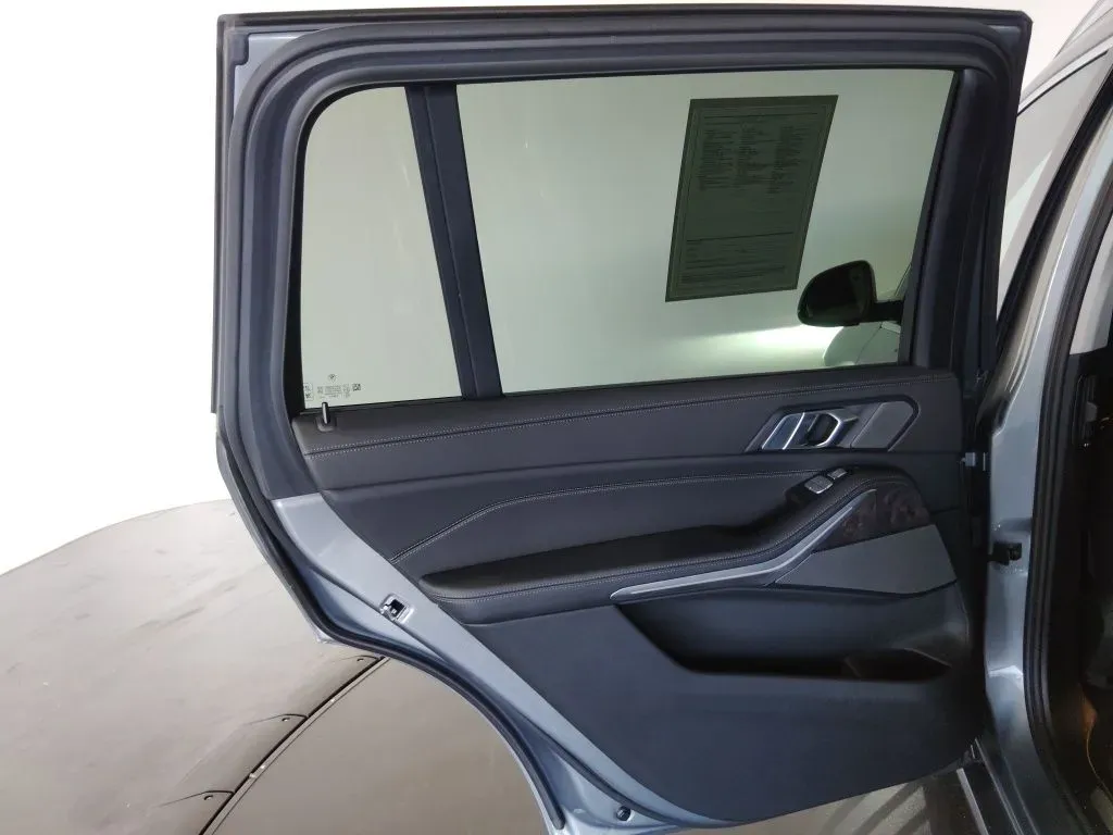 2023 BMW X7 40i - Photo 39