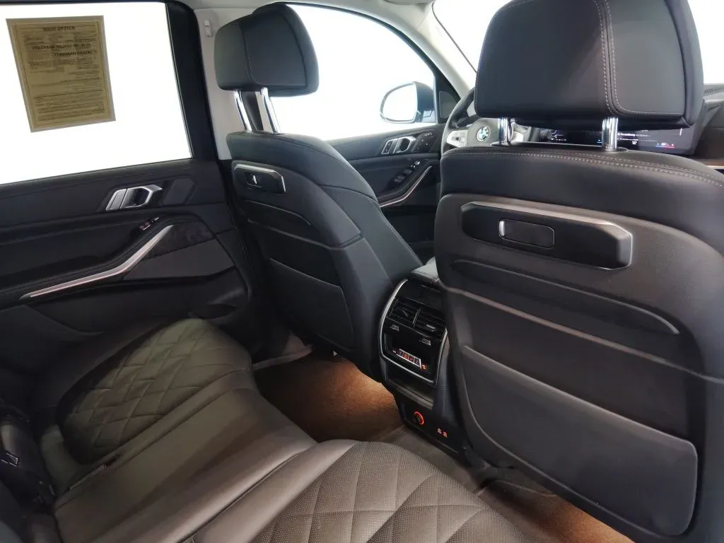 2023 BMW X7 40i - Photo 49