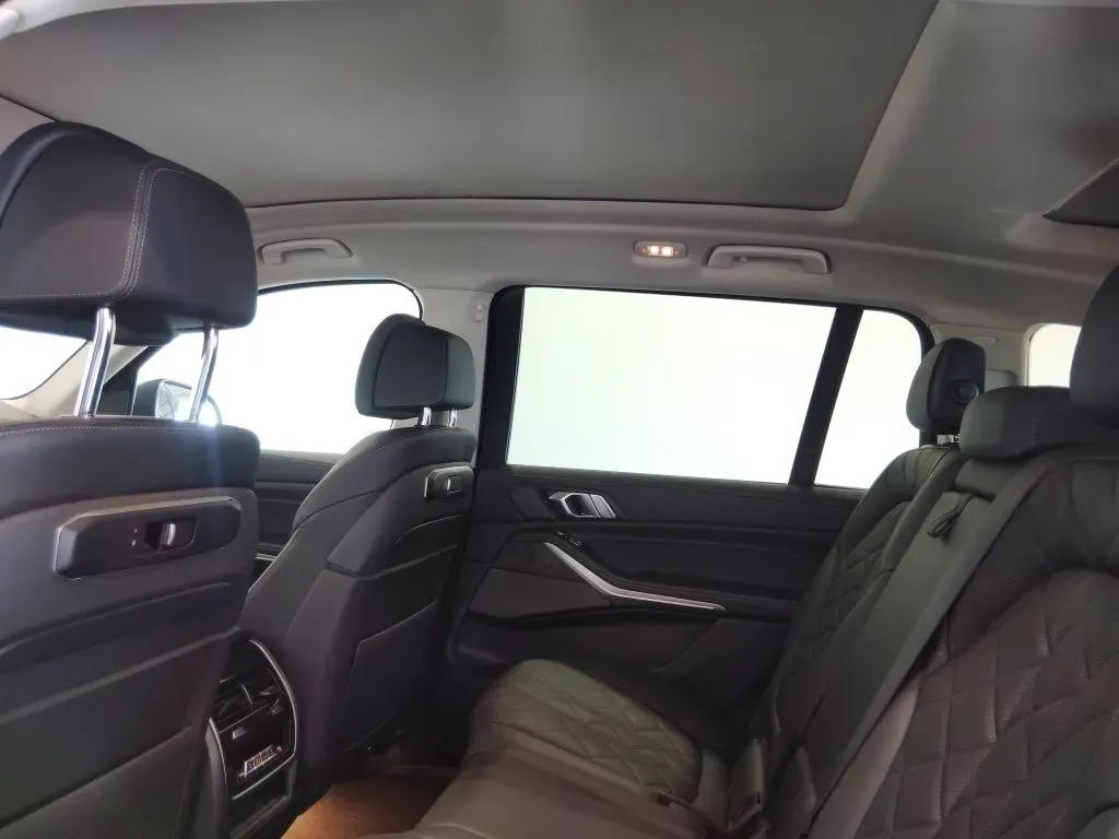 2023 BMW X7 40i - Photo 45