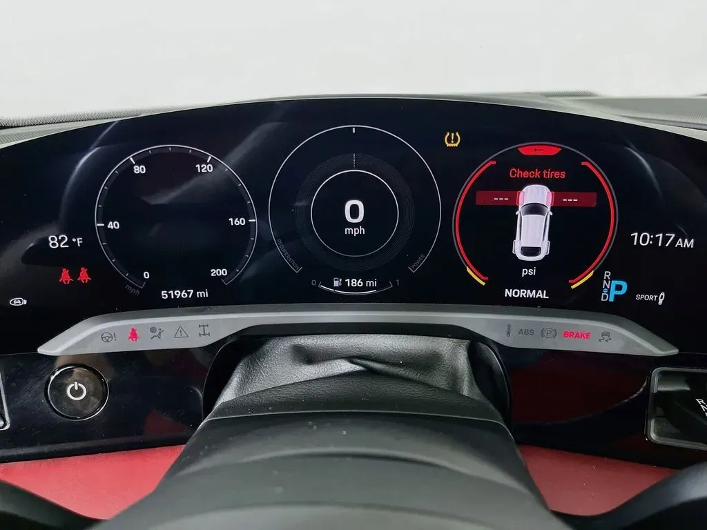 2022 Porsche Taycan Base - Photo 17