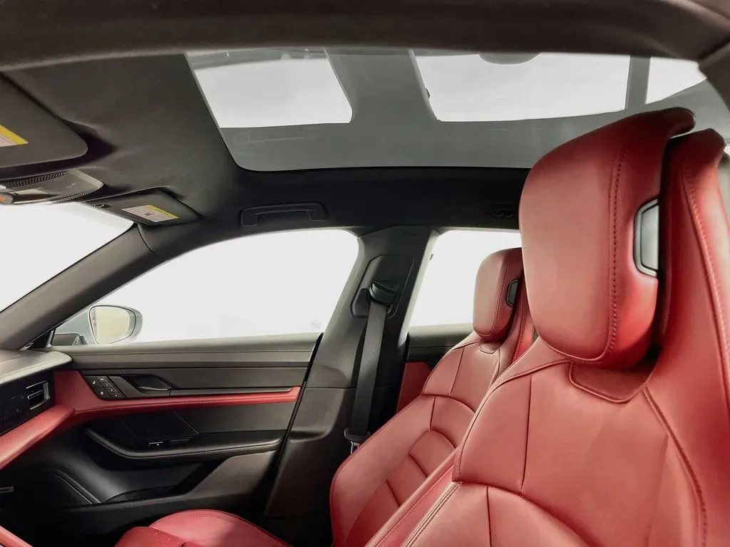2022 Porsche Taycan Base - Photo 23