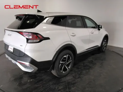 More photos of 2023 Kia Sportage Hybrid LX at Clement Pre-Owned, MO