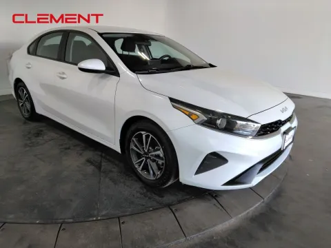 More photos of 2023 Kia Forte LXS at Clement Pre-Owned, MO