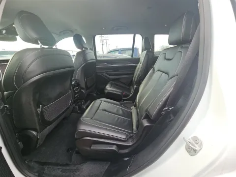 More photos of 2023 Jeep Grand Cherokee L Limited at Clement Pre-Owned, MO