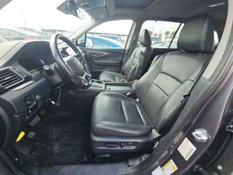 Another view of 2022 Honda Pilot Special Edition for sale in Florissant, MO at Clement Pre-Owned