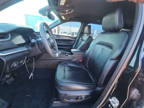 Another view of 2024 Jeep Grand Cherokee L Limited for sale in Florissant, MO at Clement Pre-Owned