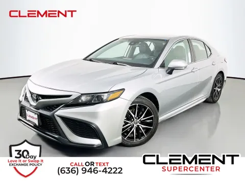 Silver 2022 Toyota Camry SE for sale in Florissant, MO