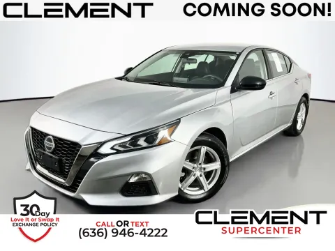Silver 2022 Nissan Altima 2.5 SR for sale in Florissant, MO