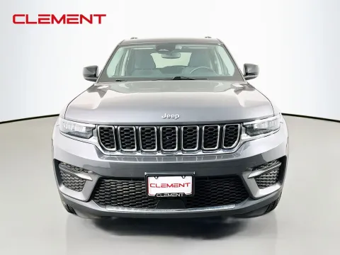 Another view of 2023 Jeep Grand Cherokee Laredo for sale in Florissant, MO at Clement Pre-Owned