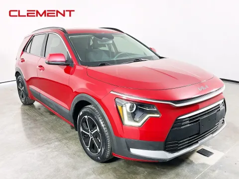 More photos of 2024 Kia Niro LX at Clement Pre-Owned, MO