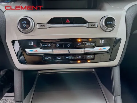 More photos of 2020 Ford Explorer XLT at Clement Pre-Owned, MO
