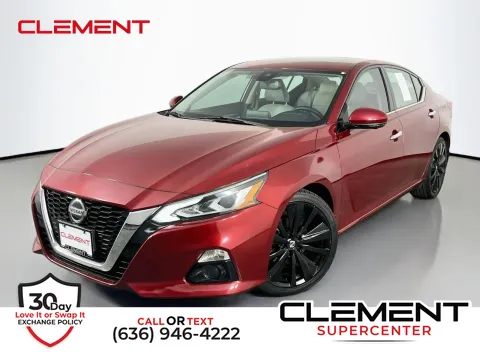 Red 2020 Nissan Altima 2.0 Platinum for sale in Florissant, MO