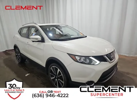 White 2018 Nissan Rogue Sport SL for sale in Florissant, MO